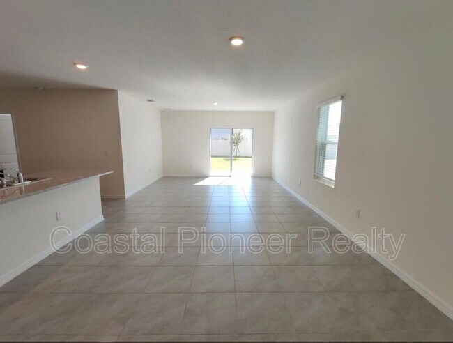Building Photo - 34260 Jasper Stone Dr
