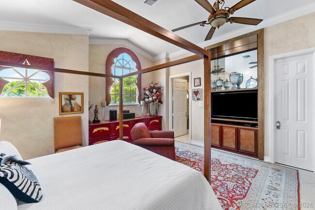 Building Photo - 6181 Island Walk