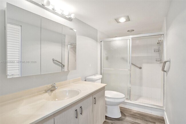 Building Photo - 3001 Portofino Isle