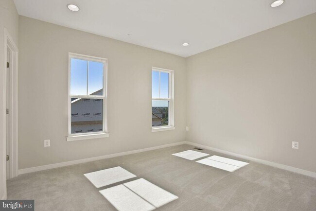 Building Photo - 22958 Clarence Walk Ter