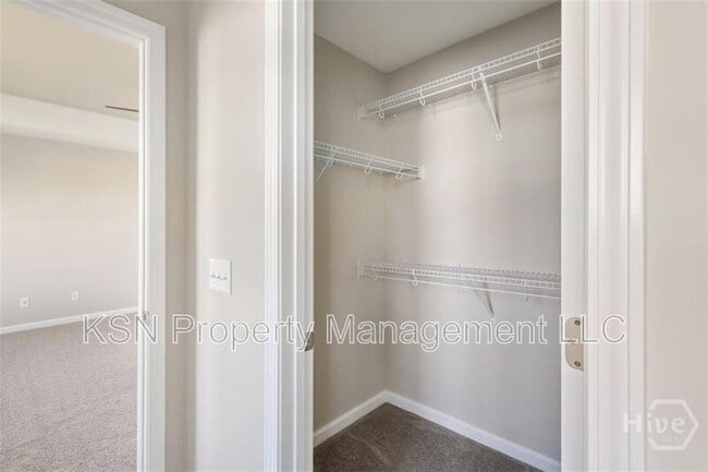 Building Photo - 196 Brickhill Cir