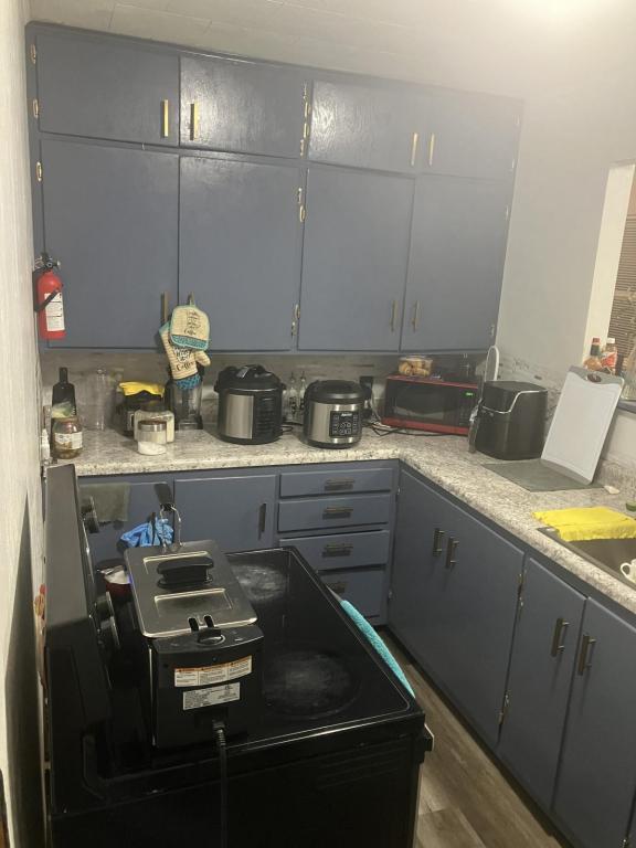 Building Photo - 529 S Jackson St