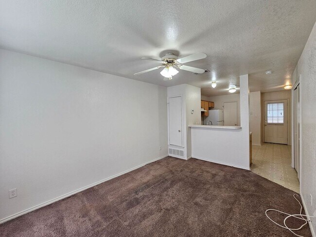 Building Photo - 4501 Deek Dr