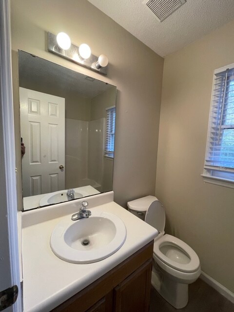 Building Photo - 4028 Iron Horse Rd