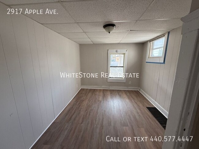 Building Photo - 2917 Apple Ave