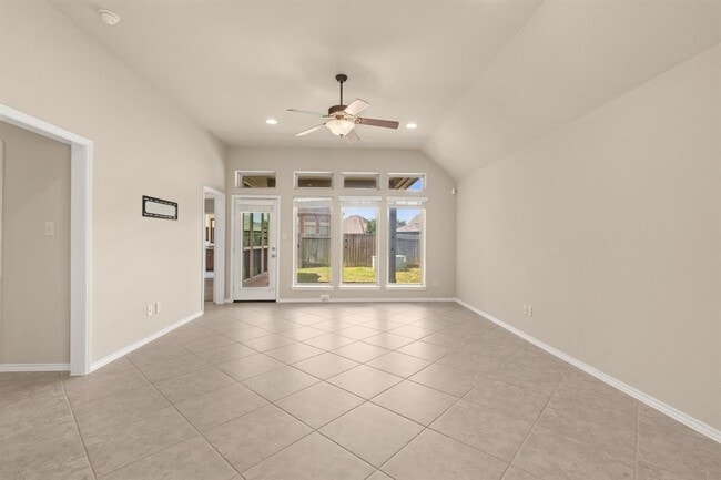 Building Photo - 4211 Ponderosa Hills Ln