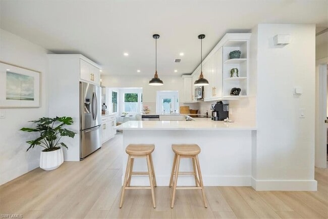 Building Photo - 4523 Fluvia Ave