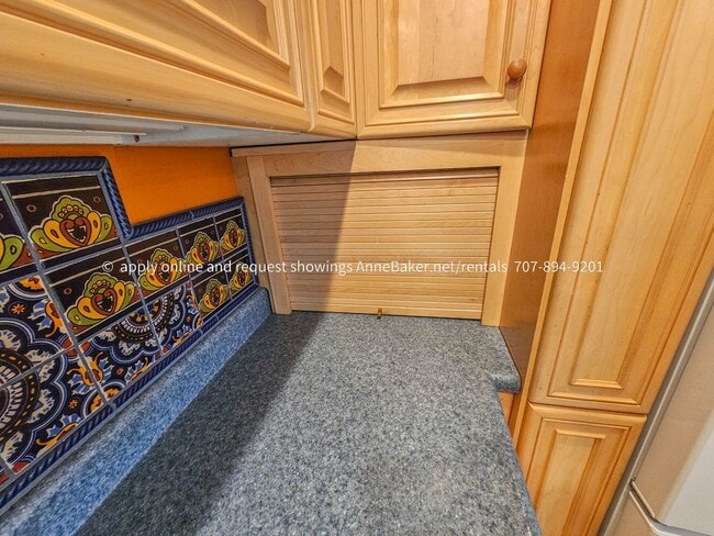 Building Photo - Exquisite Home among the Oak Trees