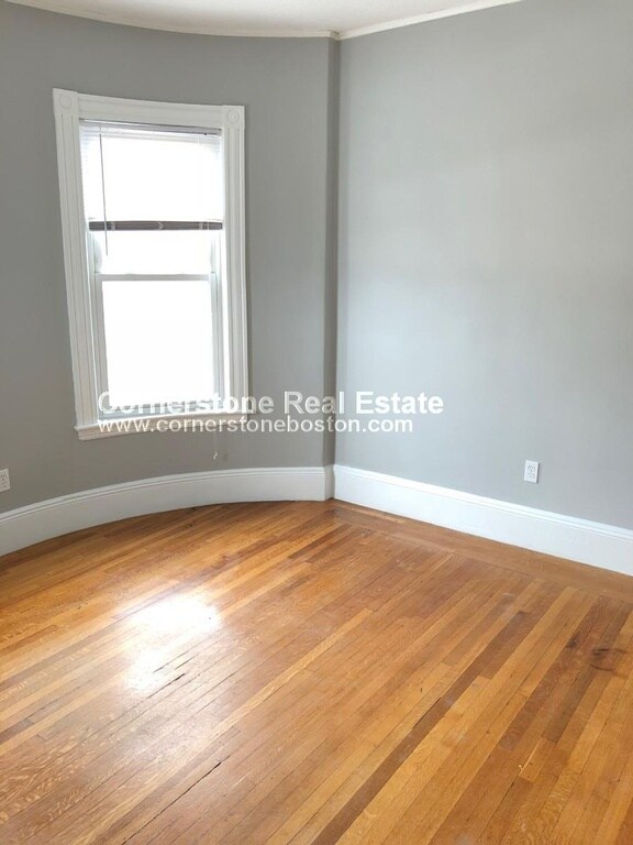 Building Photo - 122 Calumet St