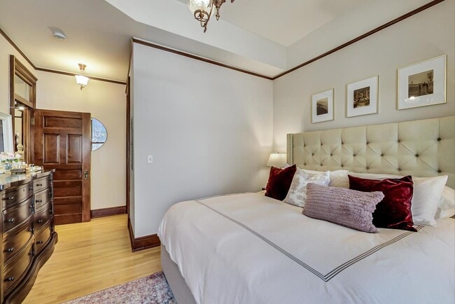 Building Photo - 2052 N Orleans St