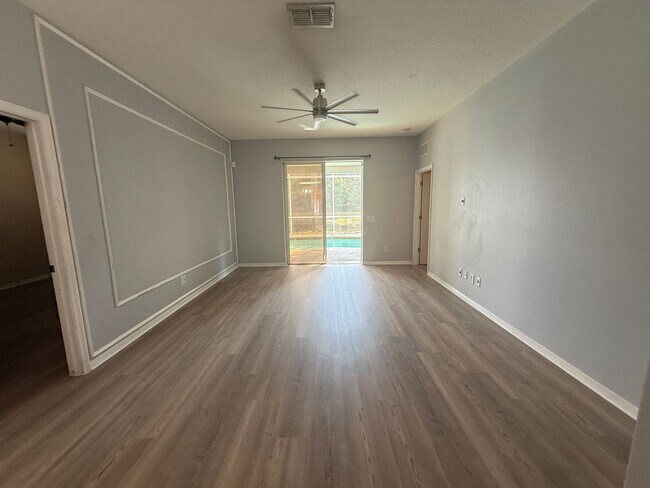 Building Photo - Land O'Lakes POOL home with Lakeviews!