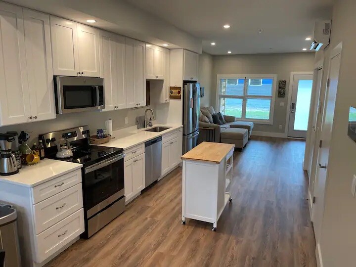 Building Photo - 2044 Solstice Ln