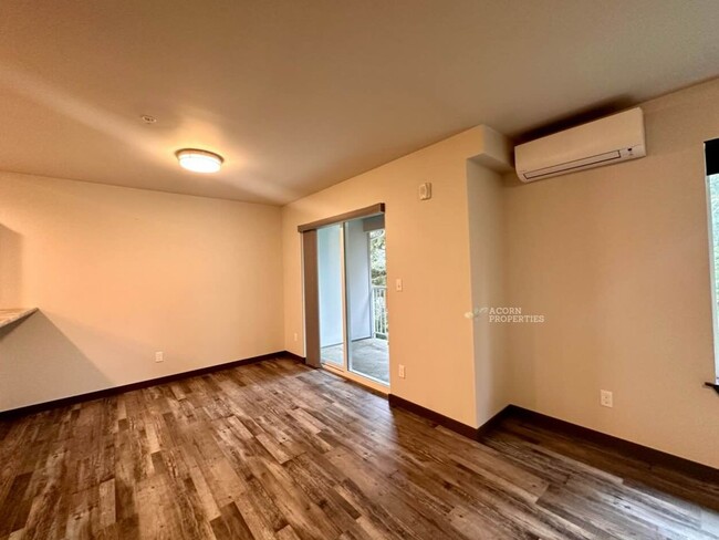 Building Photo - 1621 SW Mulberry Pl