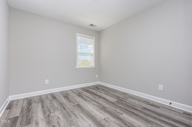 Building Photo - 205 S Walnut St