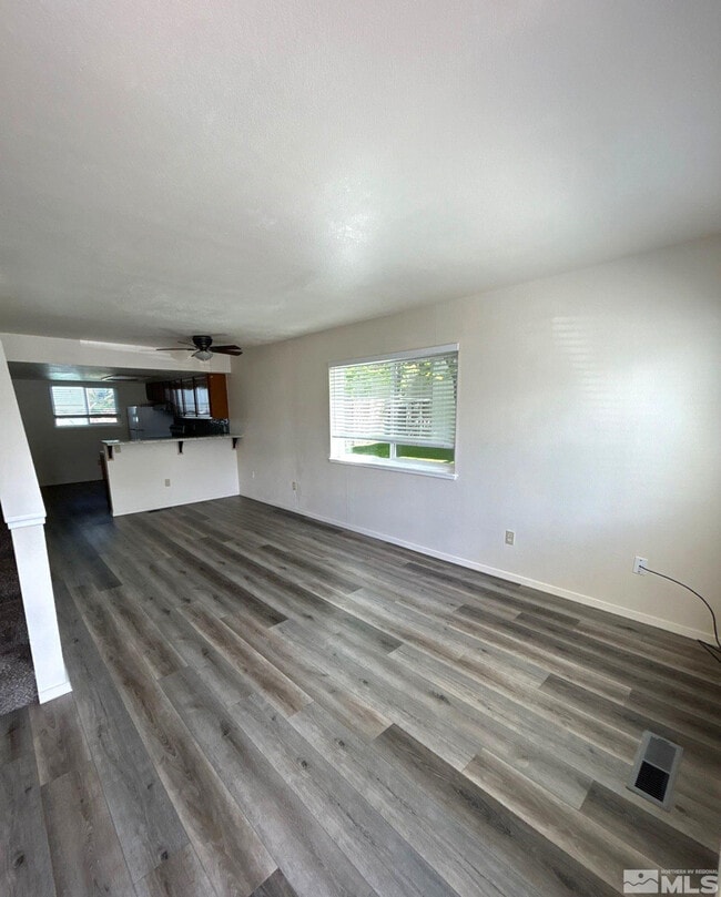 Building Photo - 3673 Grant Dr