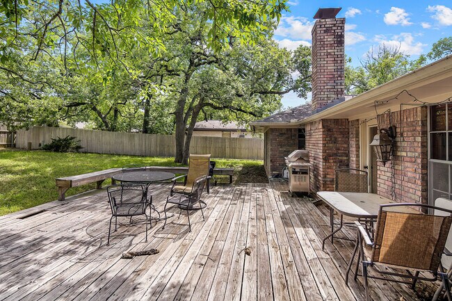 Building Photo - 1406 Angelina Cir