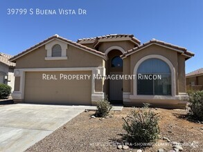 Building Photo - COMING SOON!  3bed/2bath in Eagle Crest Ra...