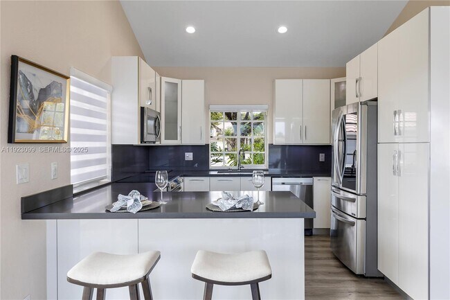 Building Photo - 1127 Laguna Springs Dr