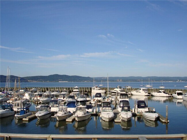 Building Photo - 1200 Half Moon Bay Dr