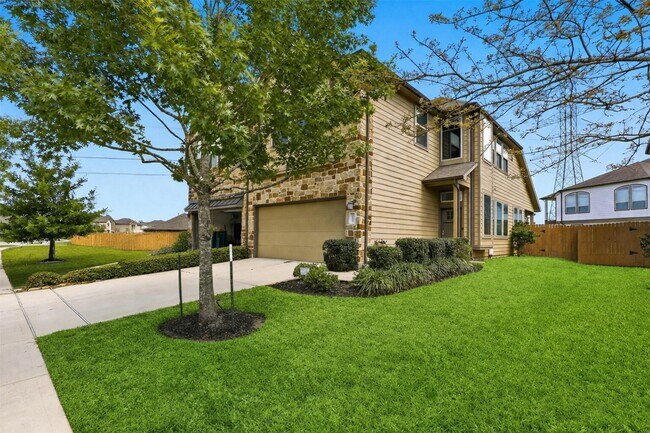 Building Photo - 28027 Rocky Heights Dr