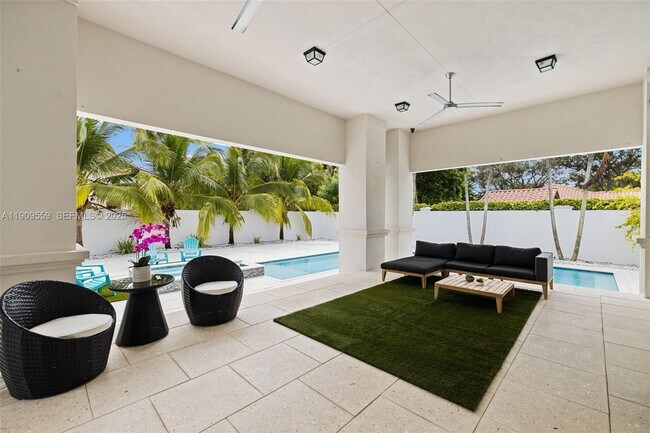 Building Photo - 9580 SW 101st Terrace