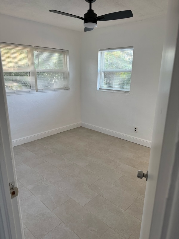 Building Photo - 2112 9th Ave N