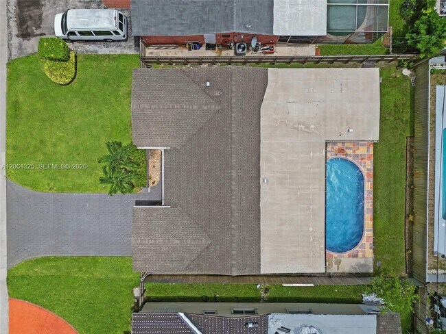 Building Photo - 7600 Grandview Blvd