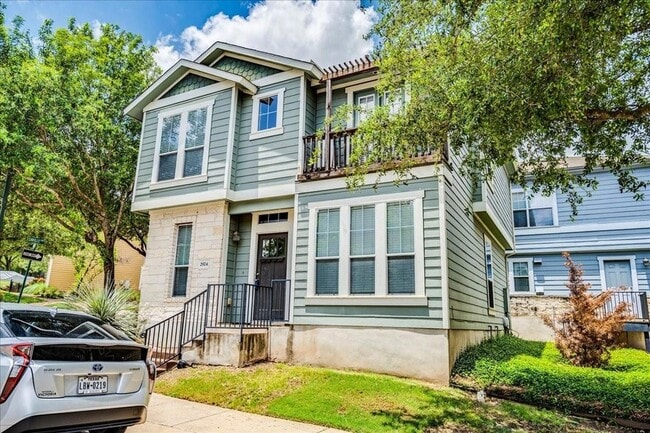 Building Photo - 2924 Bond Dr