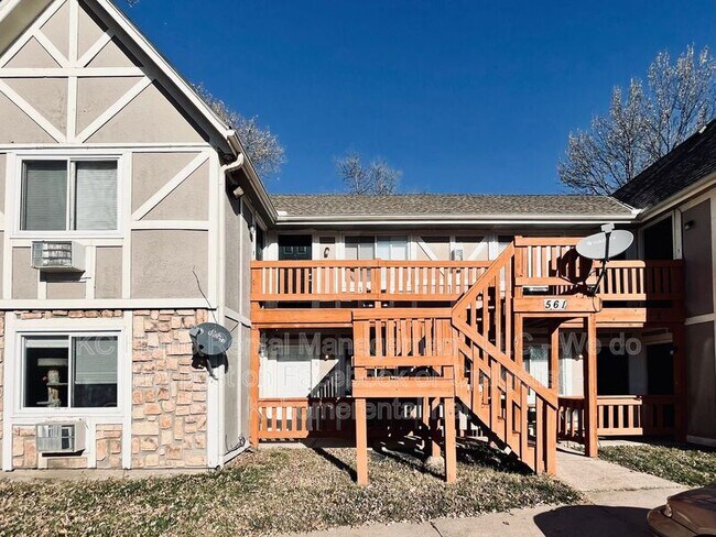Building Photo - 561 N Somerset Terrace