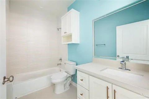Building Photo - 204 W Rutherford Ave