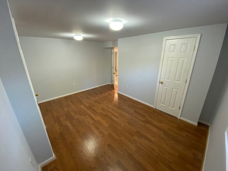 2nd Bedroom - Facing door and closet - 9110 Drake Pl
