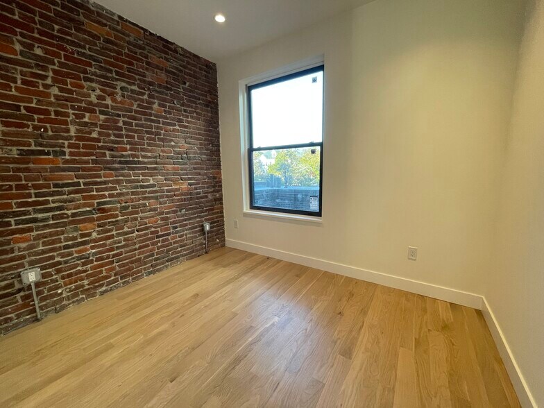 Building Photo - 47 Harvard Ave
