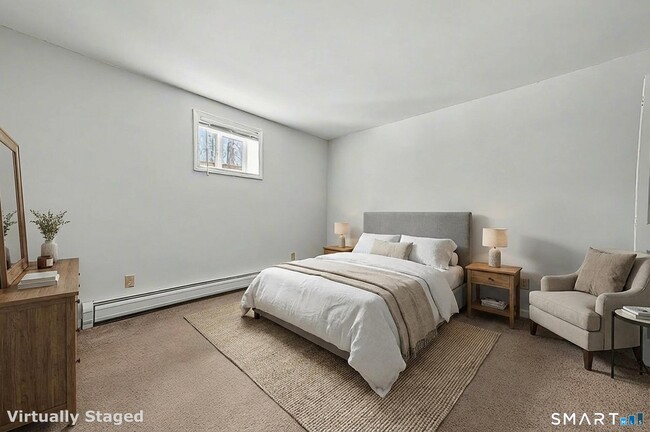 Building Photo - 15 Indian Hill Ln