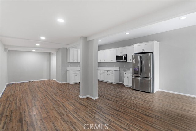 Building Photo - 6342 Pickering Ave