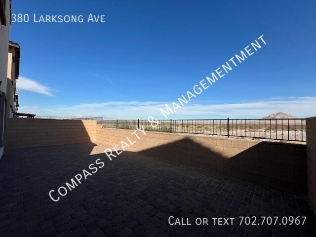 Building Photo - 380 Larksong Ave