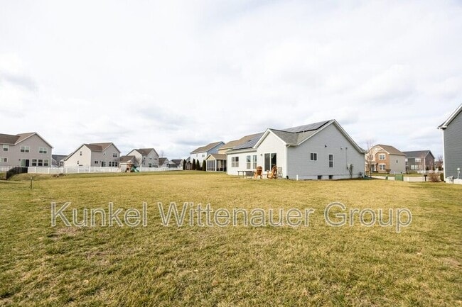 Building Photo - 2624 Beacon Point Ct