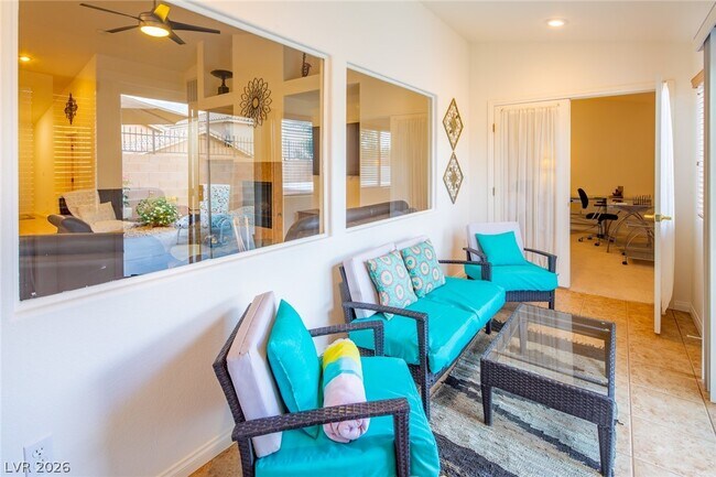 Building Photo - 10916 Bandol Pl