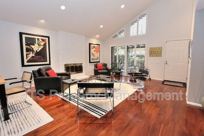 Building Photo - 2010 Promontory Point Ln