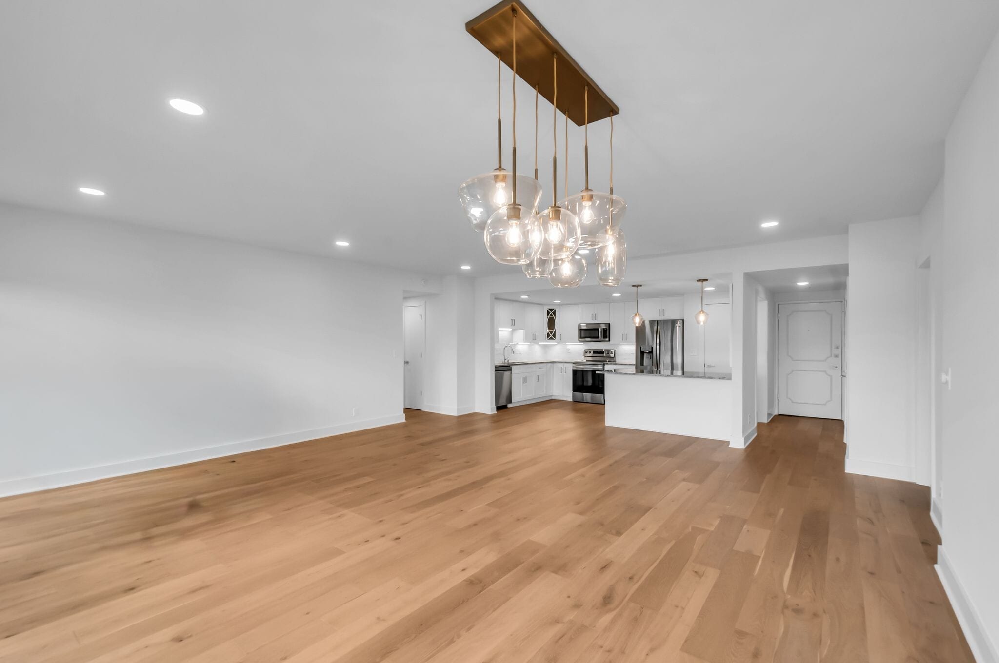 Building Photo - 6666 Brookmont Ter