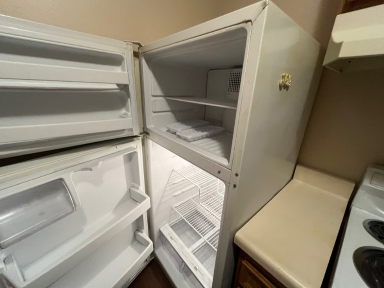 Building Photo - 6650 Amherst St