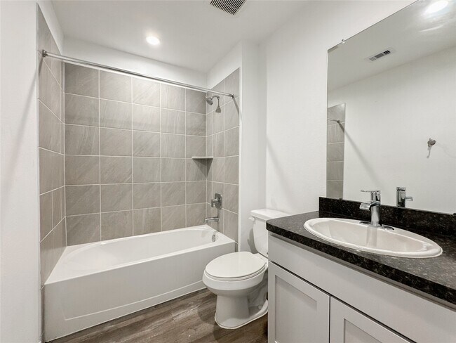 Building Photo - 5715 Vintage Oakmont Dr