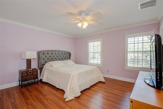 Building Photo - 16209 Wall St