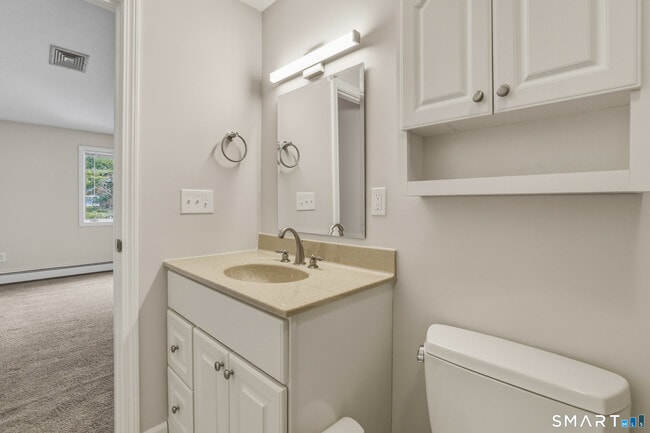 Building Photo - 116 Songbird Ln