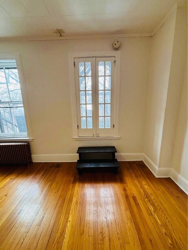 Building Photo - 174 Chestnut St