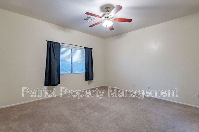 Building Photo - 42509 N 45th Dr