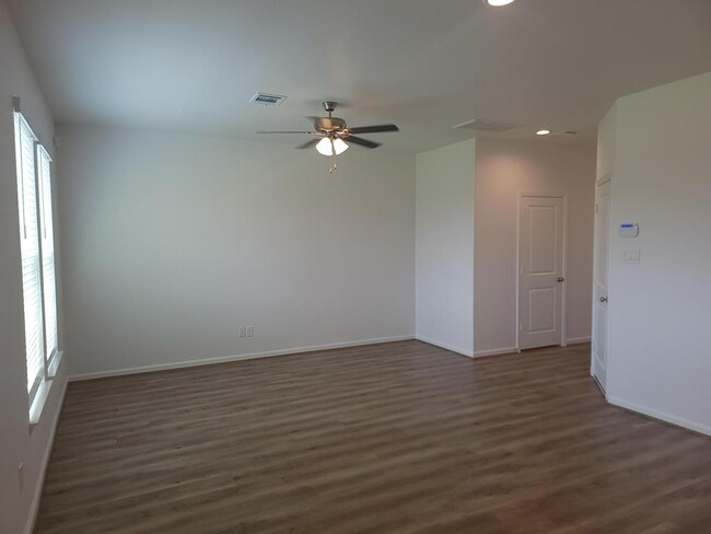 Building Photo - 1037 Tillman Ln