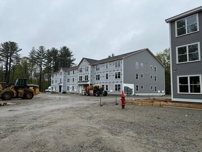 Building Photo - 251 Sladen St