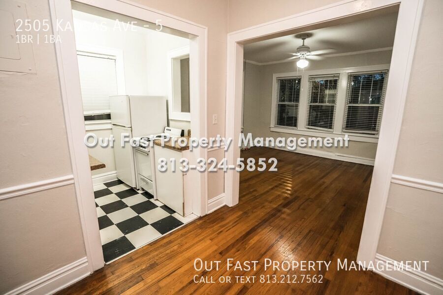 Building Photo - 2505 W Kansas Ave