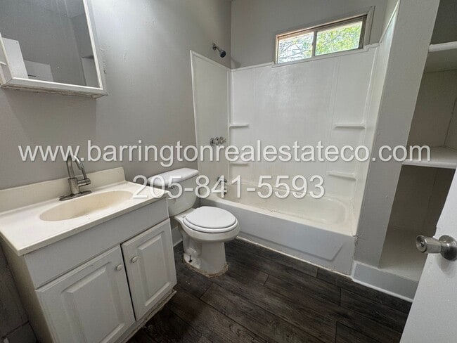 Building Photo - 1721 35th Ave N