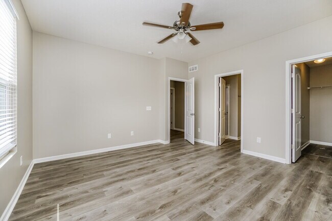 Building Photo - 5694 Alliance Way